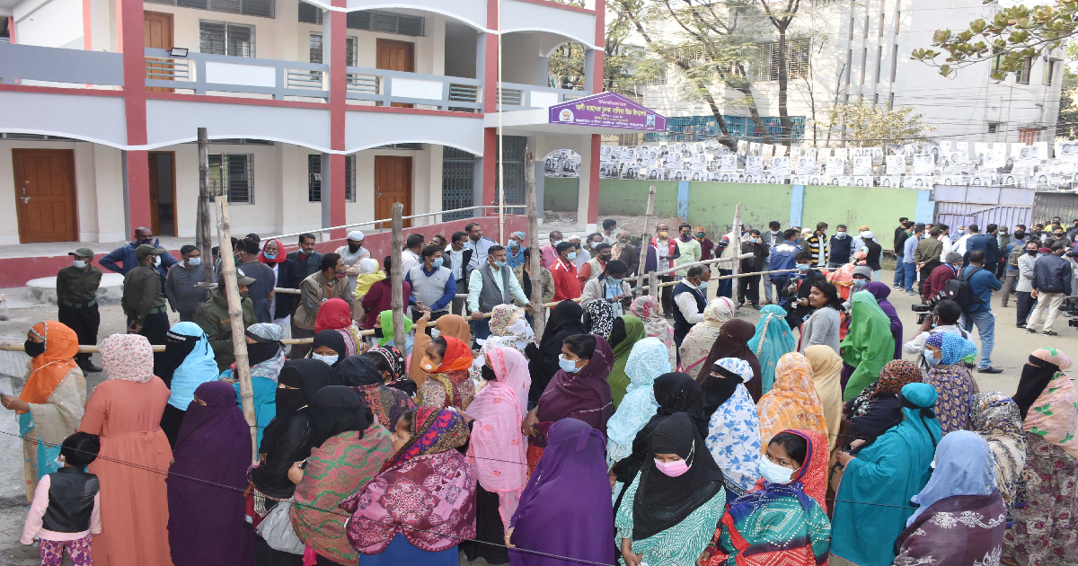 Shamim Osman hails peaceful voting in Narayanganj election

